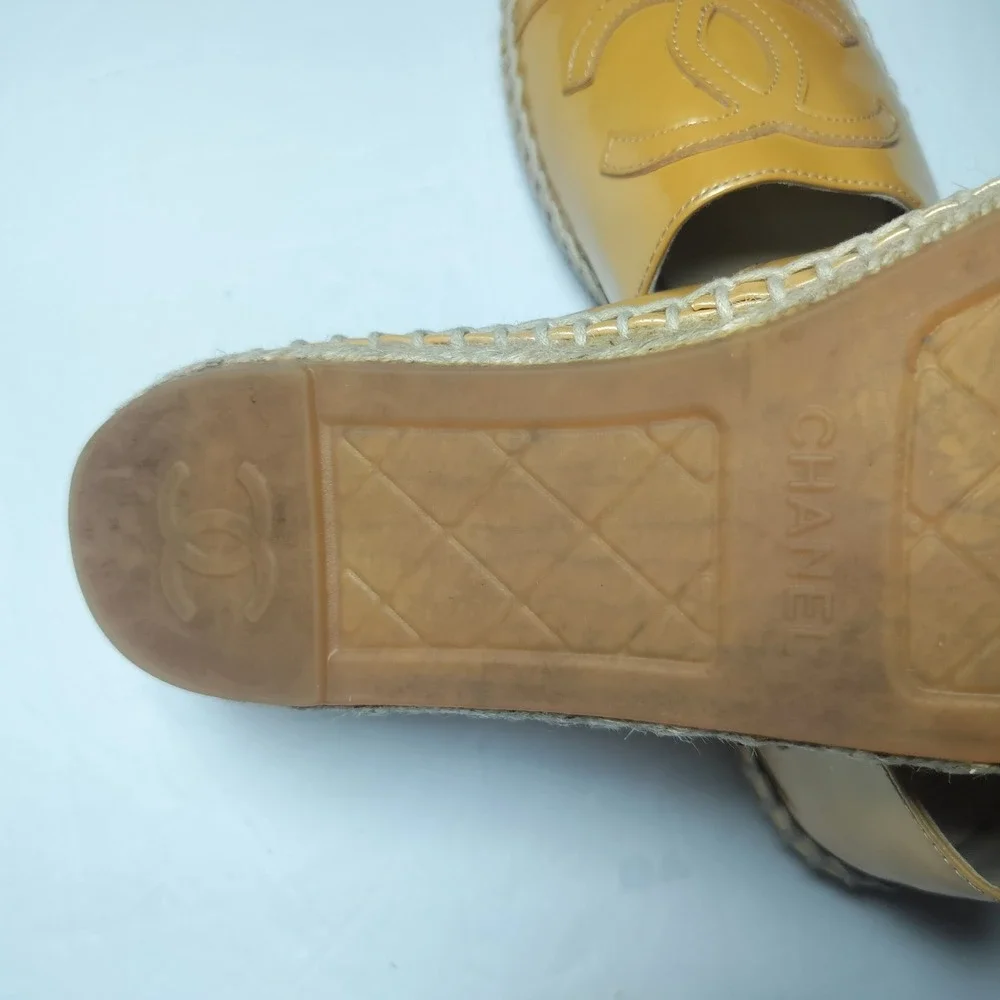 Chanel CC Logo Leather Espadrilles Mustard Yellow Flats Size 37 Made in Spain